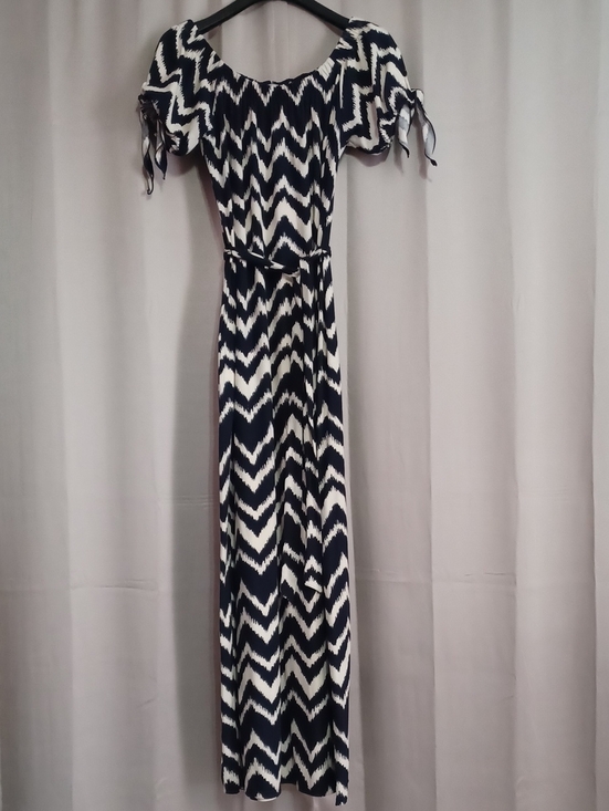 Allison Brittney Dresses & Skirts - Allison Brittney Chevron Maxi Dress Elastic Off Shoulder Neck Tie Waist Stretch
